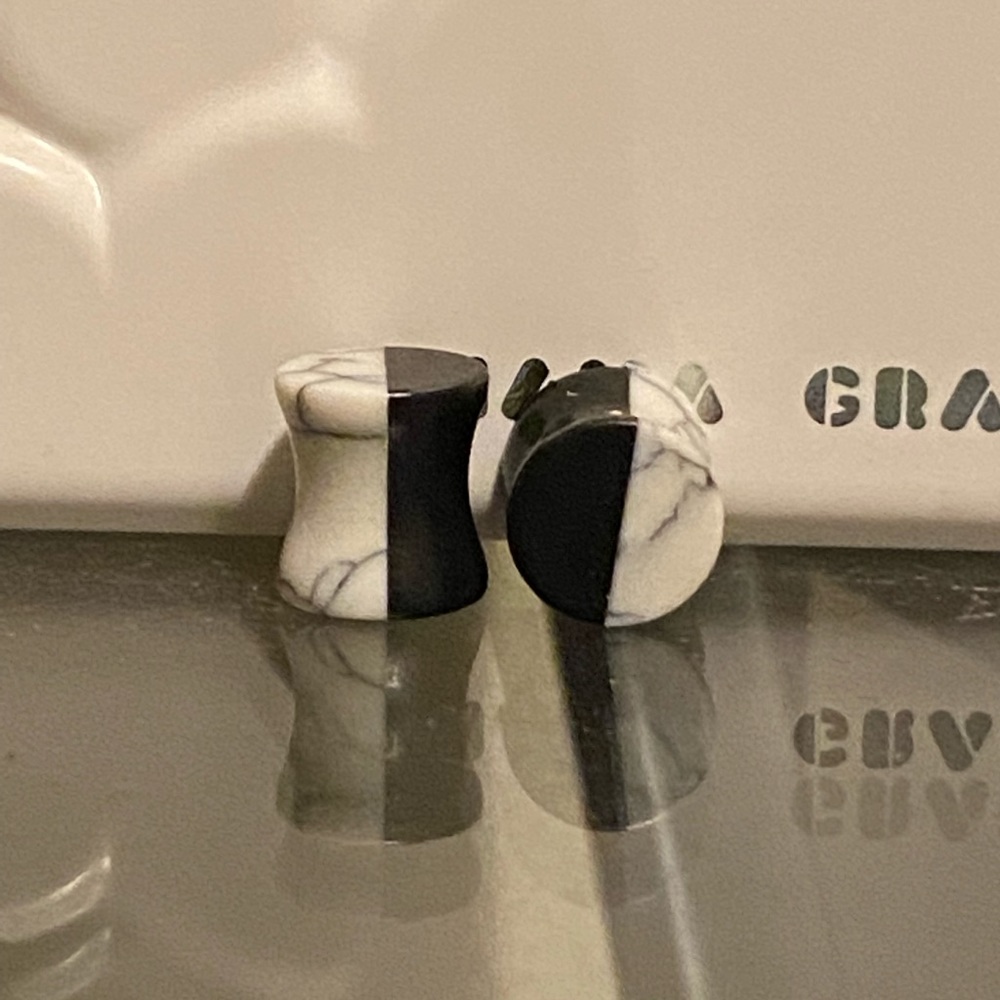 Plugs for stretched piercings. Size-00g